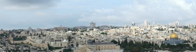 Jerusalem sett fra Oljeberget. Nedenfor Oljeberget ligger Getsamenehagen. November 2015.